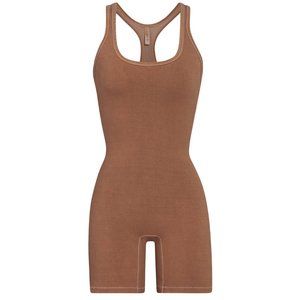 Skims Outdoor Mid Thigh Bodysuit - Tigers Eye (M)